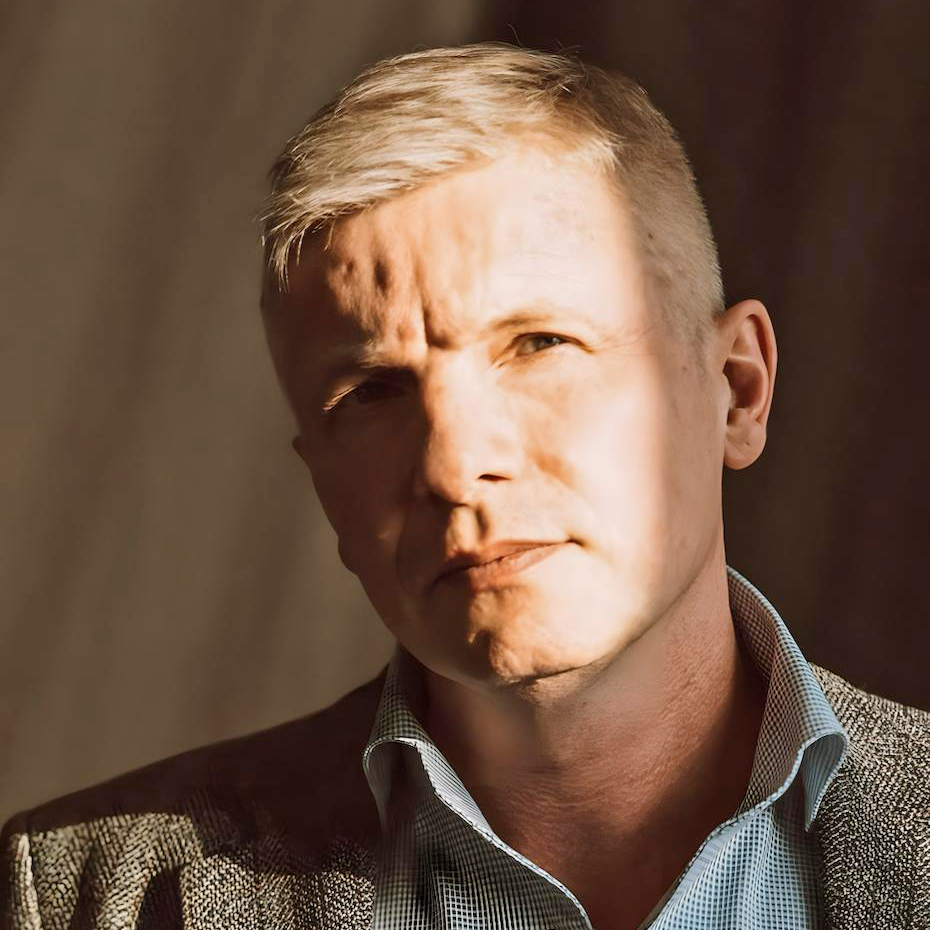 Александр Астахов
