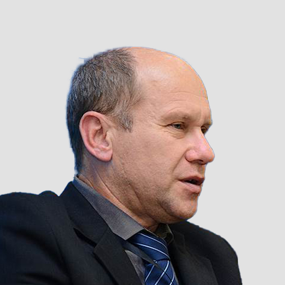 Олег Шарапов