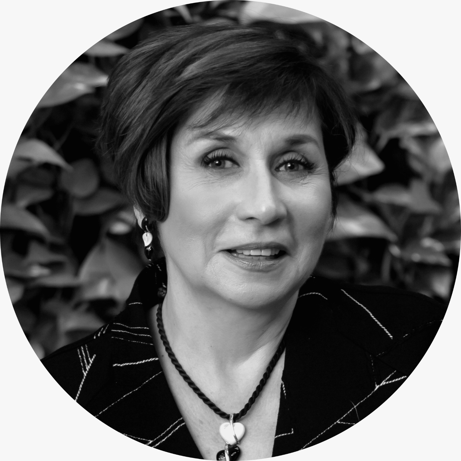 Елена Неволина  